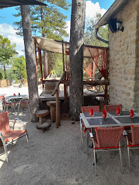Atmosphère du Restaurant Le Picourel à Vagnas - n°10
