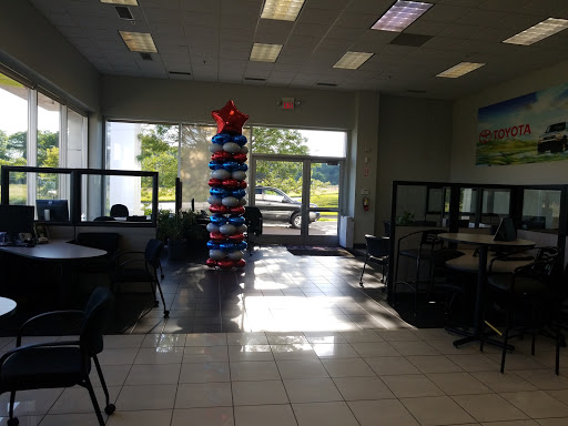 Toyota Dealer «Inver Grove Toyota», reviews and photos, 1037 MN-110, Inver Grove Heights, MN 55077, USA