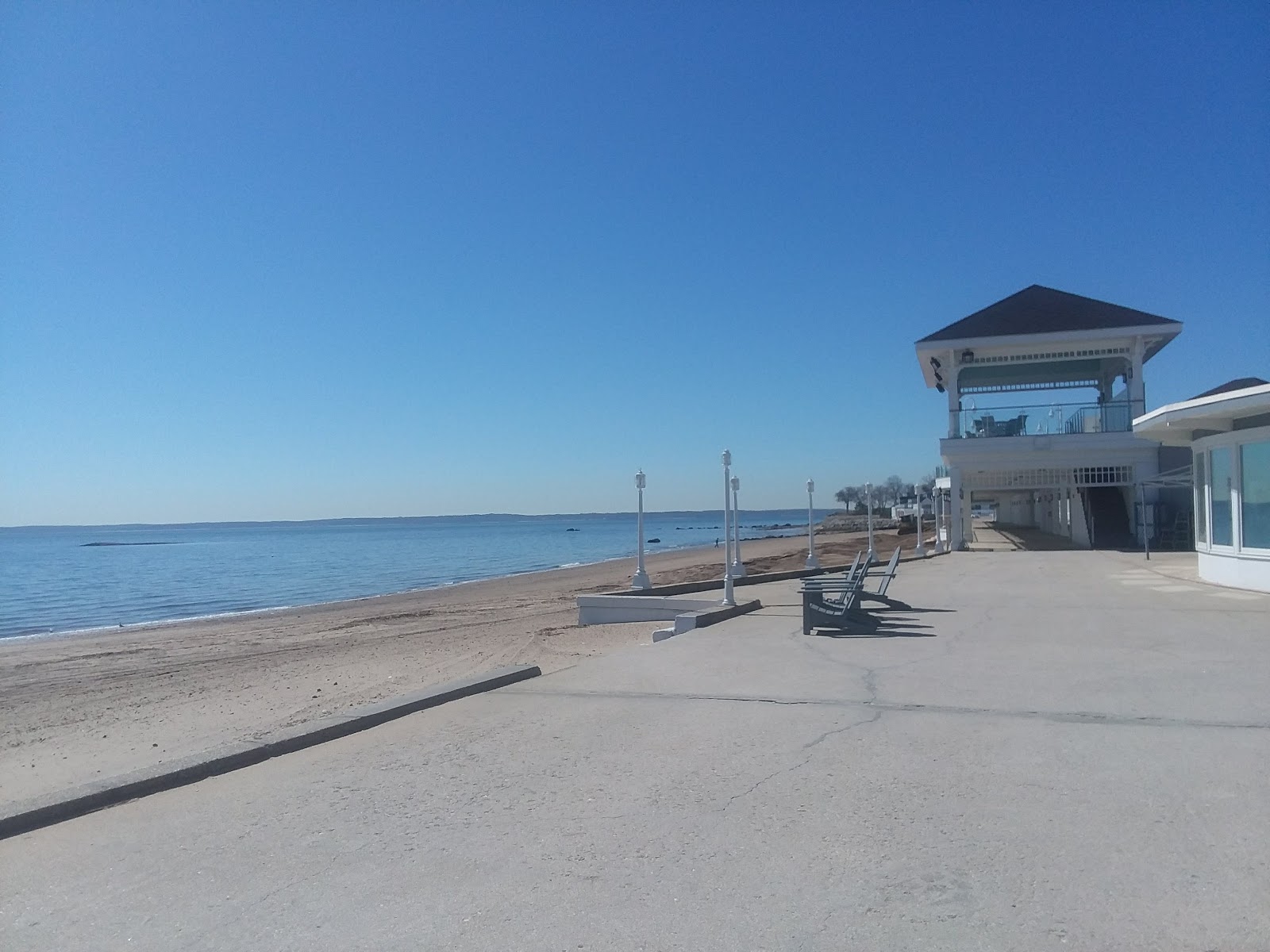 Foto von Westchester Beach mit beiger sand Oberfläche