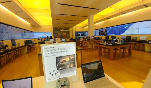 Computer Store «Microsoft Store - Mall at Millenia», reviews and photos, 4200 Conroy Rd #220, Orlando, FL 32839, USA