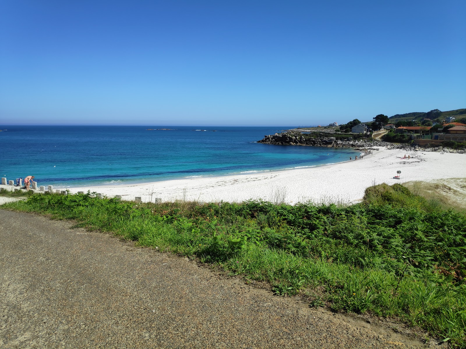 Foto de Playa de Barizo con agua cristalina superficie