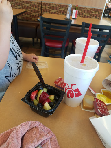 Fast Food Restaurant «Chick-fil-A», reviews and photos, 1205 E Stone Dr, Kingsport, TN 37660, USA