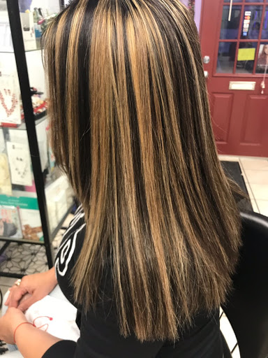 Hair Salon «Stella Dominican Hair Salon», reviews and photos, 1107 Cottman Ave, Philadelphia, PA 19111, USA