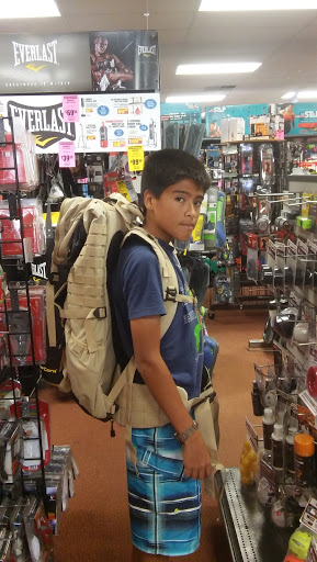 Sporting Goods Store «Big 5 Sporting Goods», reviews and photos, 1902 N Texas St, Fairfield, CA 94533, USA