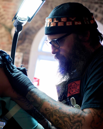 Tattoo Shop «Ironclad Tattoo Gallery», reviews and photos, 194 N 2nd Ave, Saltillo, MS 38866, USA