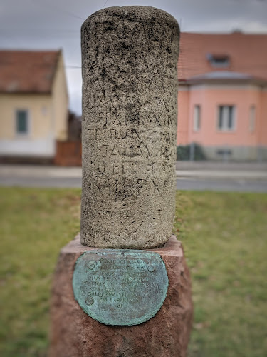 Roman milestone Telefónne číslo