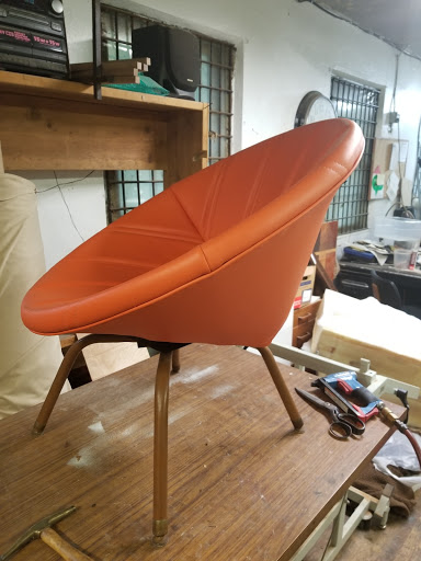 D&R Restoration and Upholstery