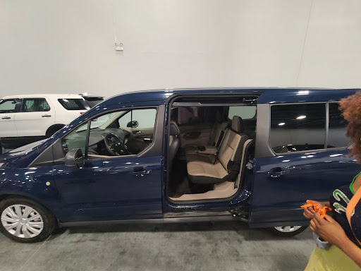 Car Dealer «Chicago Fine Motors», reviews and photos, 8401 47th St, McCook, IL 60525, USA