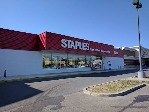 Staples, 742 S Meadow St #200, Ithaca, NY 14850, USA, 