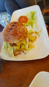 Hamburger du Restaurant méditerranéen Cook'n Saj à Paris - n°15