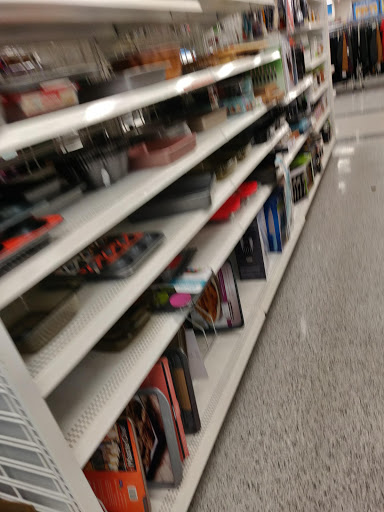 Clothing Store «Ross Dress for Less», reviews and photos, 2415 NW Kings Blvd, Corvallis, OR 97330, USA