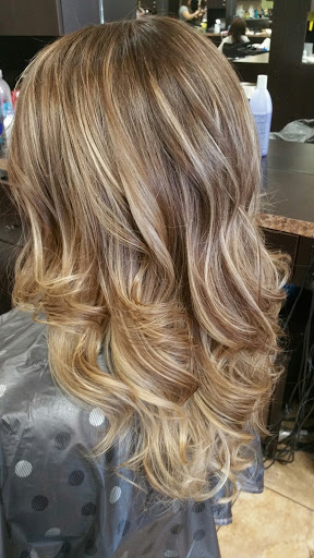 Beauty Salon «Corona Beauty Salon 