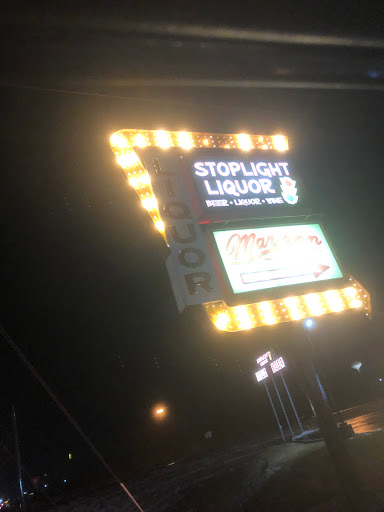 Liquor Store «Stoplight Liquor», reviews and photos, 1240 W McClain Ave, Scottsburg, IN 47170, USA