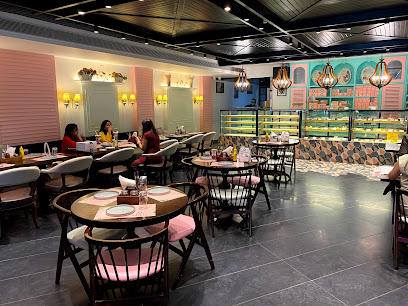 Bon Gateau Bakery and Cafe - B-20, 2842 /2/1/ lower ground floor, Near HDFC Bank, Pakhowal Rd, opp. Allahabad Bank, Gurdev Nagar, Ludhiana, Punjab 141001, India