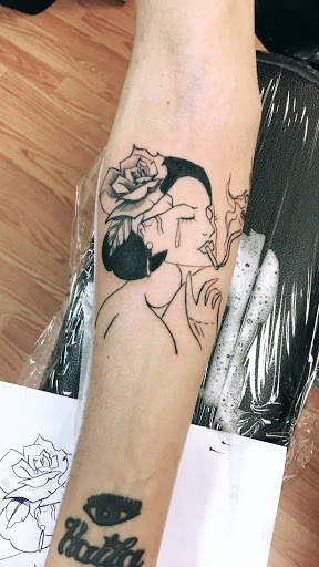 Explore vet tattoo ideas, creative tattoo ideas in Farmington, available at TATTOO 13 & Laser Tattoo Removal