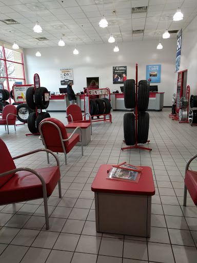 Tire Shop «Discount Tire Store - Eden Prairie, MN», reviews and photos, 7915 Eden Rd, Eden Prairie, MN 55344, USA