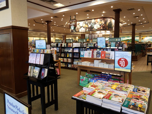 Book Store «Barnes & Noble», reviews and photos, 540 Ed Noble Pkwy, Norman, OK 73072, USA