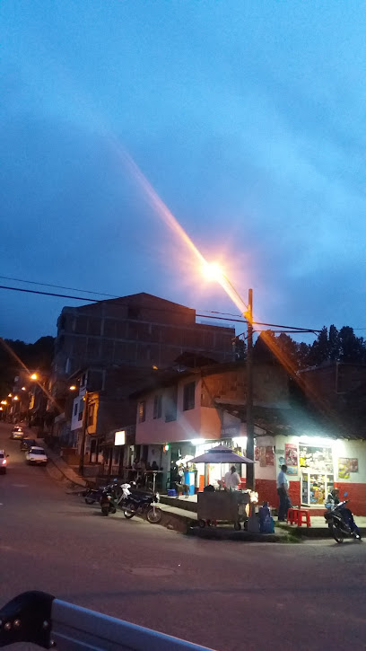 Tienda Sol Naciente - Cra. 23 #85, Peñol, Antioquia, Colombia
