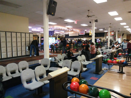 Bowling Alley «Whitestone Lanes», reviews and photos, 30-05 Whitestone Expy, Flushing, NY 11354, USA