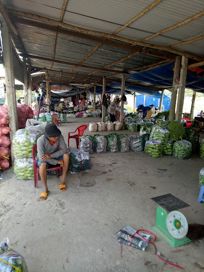 Chợ nông sản Dương Minh Châu