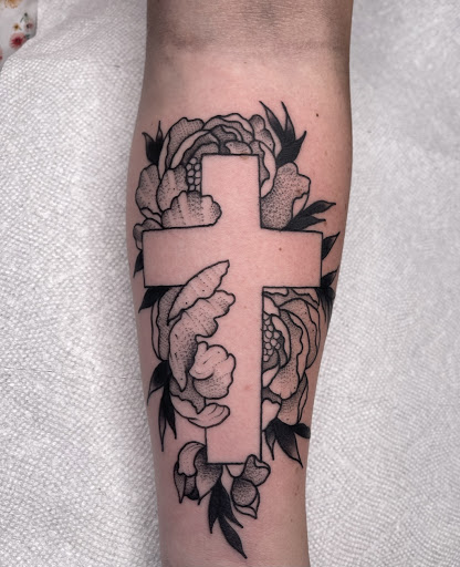 Explore polynesian tattoo ideas, creative tattoo ideas in Johnson City, available at Gold Cross Tattoo Co.