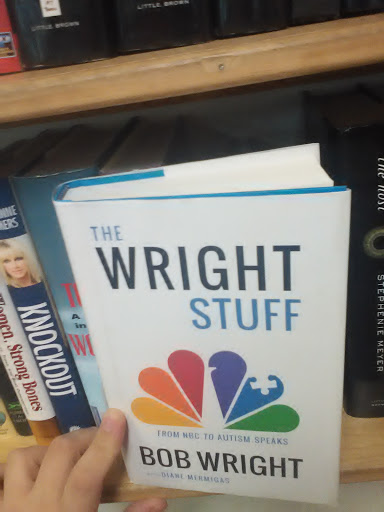 Thrift Store «Casa De Los Ninos Thrift Store», reviews and photos, 1302 E Prince Rd, Tucson, AZ 85719, USA