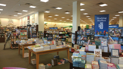 Book Store «Barnes & Noble Booksellers Happy Valley», reviews and photos, 2501 W Happy Valley Rd, Phoenix, AZ 85085, USA