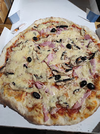 Pizza du Pizzas à emporter Le cabanon à Saint-Paul-lez-Durance - n°17