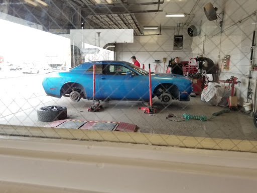 Tire Shop «Discount Tire Store - Taylorsville, UT», reviews and photos, 3665 W 5400 S, Taylorsville, UT 84129, USA