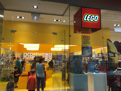 The LEGO Store, 2901 S Capital of Texas Hwy, Austin, TX 78746, USA, 