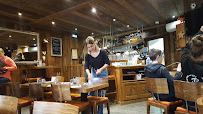 Atmosphère du Crêperie Restaurant la Ferme à Chamonix-Mont-Blanc - n°12