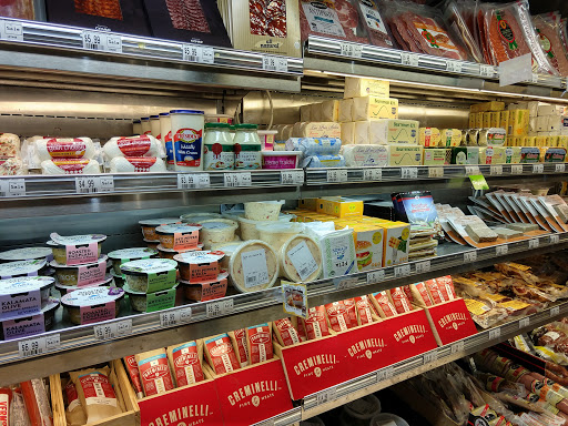 Wine Store «Wine Library», reviews and photos, 586 Morris Ave, Springfield Township, NJ 07081, USA