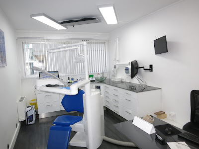 Dr Laura AMILLO Dentiste la defense à Courbevoie