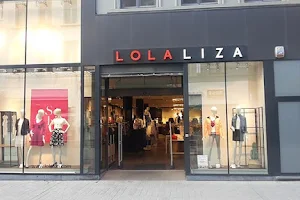 LolaLiza image