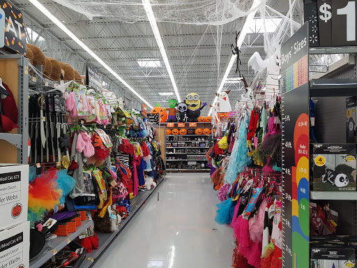 Department Store «Walmart Supercenter», reviews and photos, 2801 Commerce Dr, Coralville, IA 52241, USA