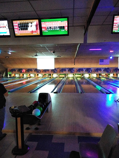 Bowling Alley «Lessard Lanes», reviews and photos, 136 New Britain Ave, Plainville, CT 06062, USA