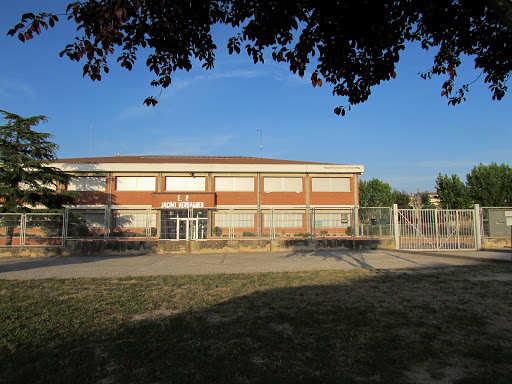Escuela Jacint Verdaguer en Santa Eugènia de Berga
