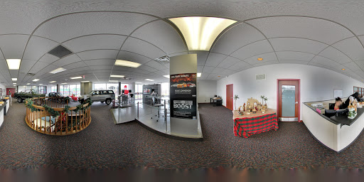 Car Dealer «LaFontaine Toyota», reviews and photos, 2027 S Telegraph Rd, Dearborn, MI 48124, USA