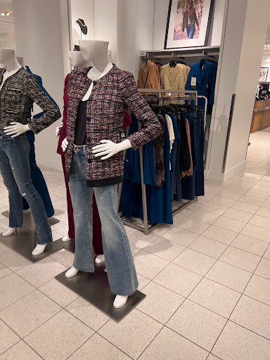 Clothing Store «Express», reviews and photos, 250 Lehigh Valley Mall, Whitehall, PA 18052, USA