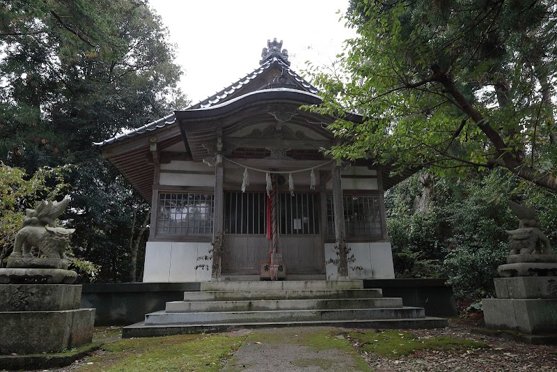 法庭神社 八幡神社
