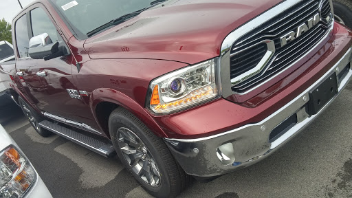 Dodge Dealer «Fayetteville Dodge Inc», reviews and photos, 5427 N Burdick St, Fayetteville, NY 13066, USA