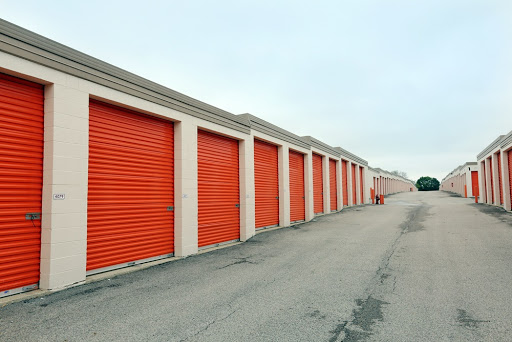 Self-Storage Facility «Public Storage», reviews and photos, 130 W Hillcrest Blvd, Schaumburg, IL 60195, USA