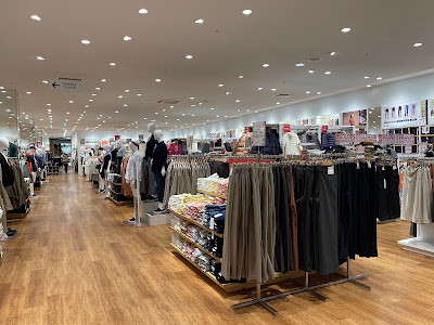 UNIQLO PARLY 2 à Le Chesnay-Rocquencourt