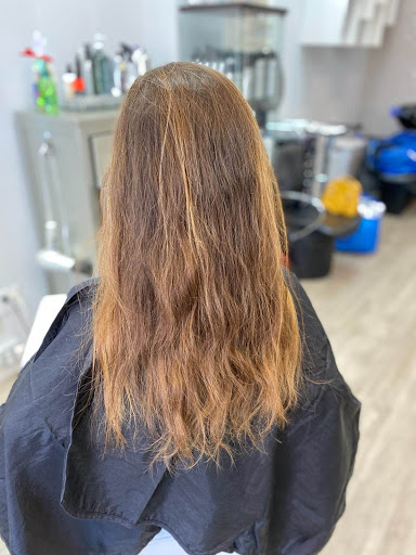 Beauty Salon «Tease Me Hair Salon», reviews and photos, 7028 Foothill Blvd, Tujunga, CA 91042, USA