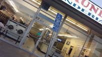 Woodman Coinless Laundry - Photo 3 - Car repair in Arleta, CA, Santa Clarita