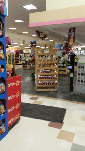 Grocery Store «Super Stop & Shop», reviews and photos, 228 King St, Northampton, MA 01060, USA