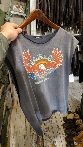 Vintage Clothing Store «10 ft Single by Stella Dallas», reviews and photos, 285 N 6th St, Brooklyn, NY 11211, USA