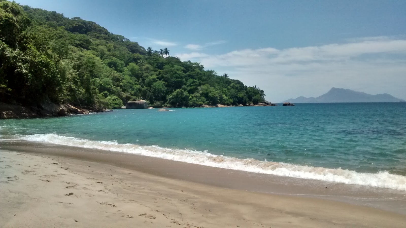 Fotografie cu Praia Brava cu nivelul de curățenie înalt