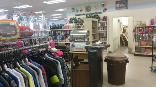 Thrift Store «Goodwill Crystal River Store Crystal River Plaza», reviews and photos