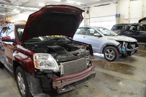 Auto Body Shop «Toys Done Right Body Shop», reviews and photos, 1006 Central Ave, Dubuque, IA 52001, USA
